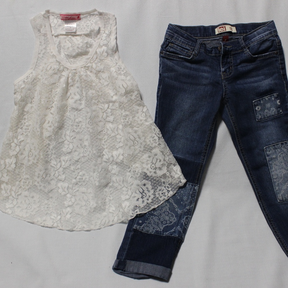 Two piece girl's lace shirt S6 and pants S7